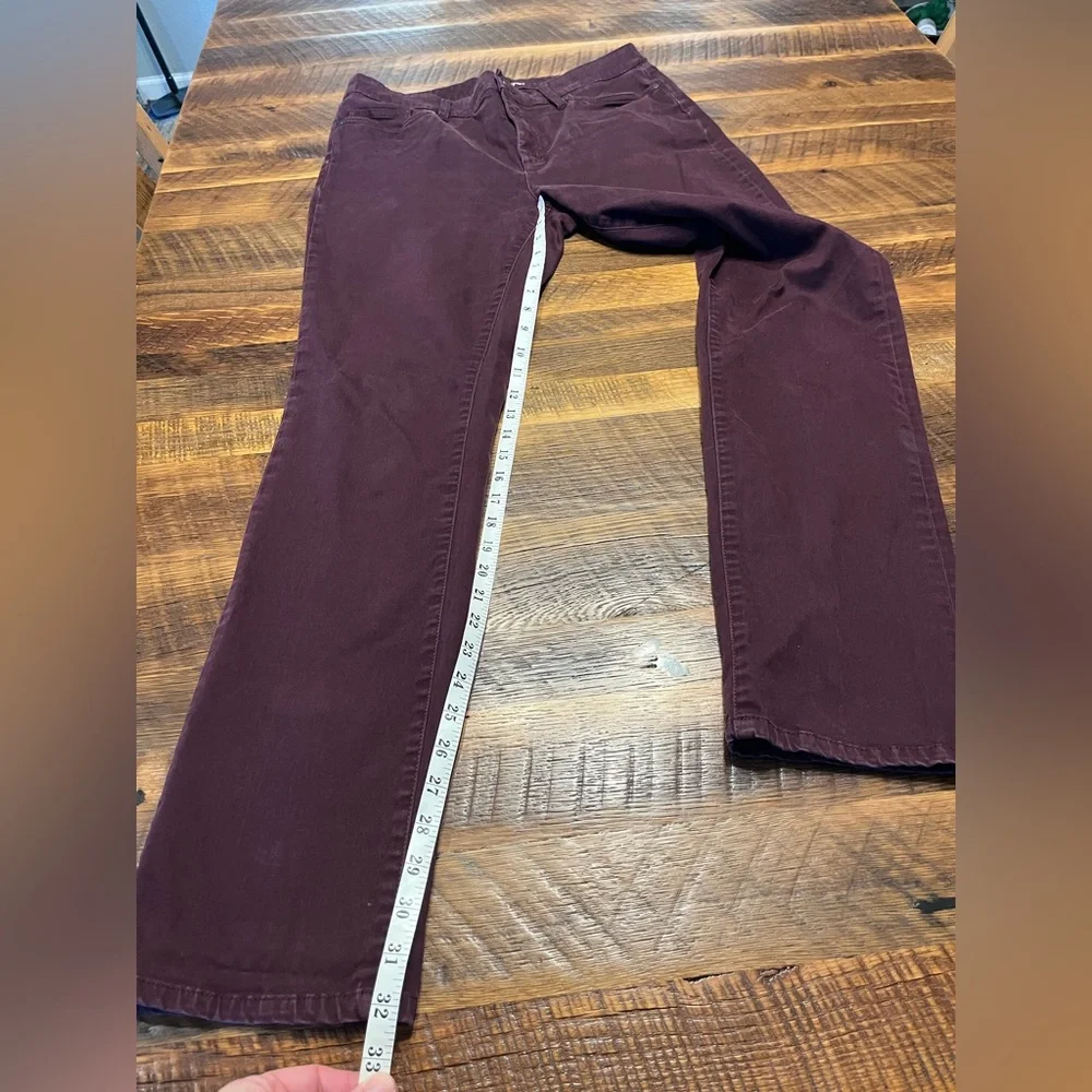 Lands’ End size 12 Tall burgundy jeans - Picture 3 of 8